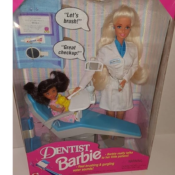 My First Barbie Bedtime with 4-Ever Best Friends doll & little sister Kelly - Picture 15 of 15